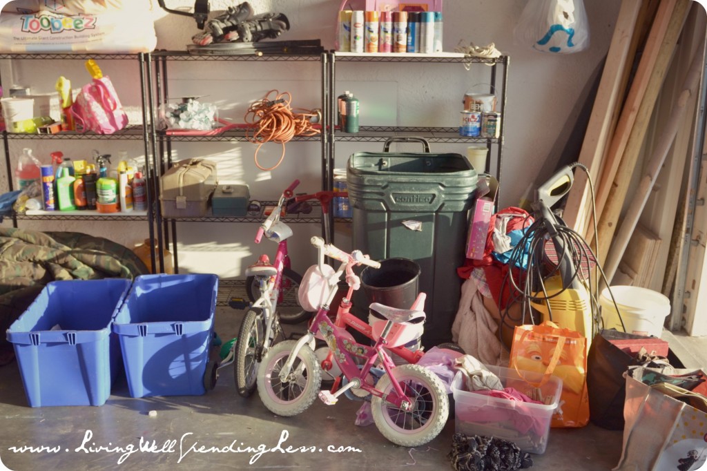 How To Get Rid Of Stuff That's Cluttering Up Your Home