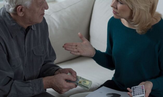 How to Talk to Your Aging Parents About Money