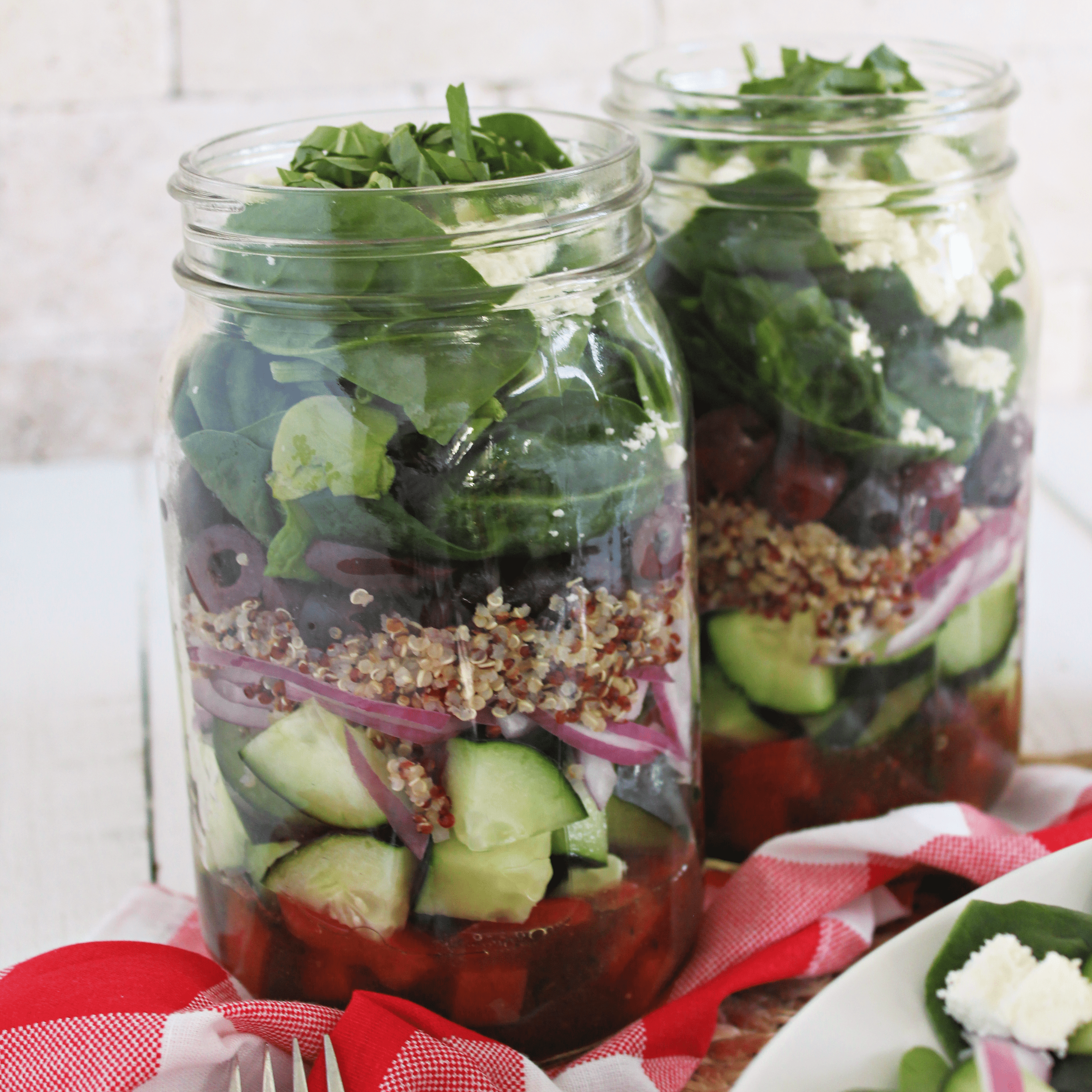 Layered Mason Jar Salad | Easy Greek Salad | Healthy Lunches